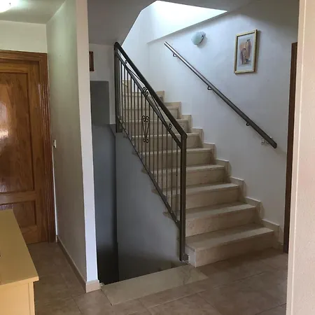 - 3 Bedroom - Sleeps 8 - R130
