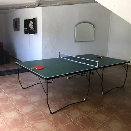 Villa - 3 Bedroom - Sleeps 8 - R130