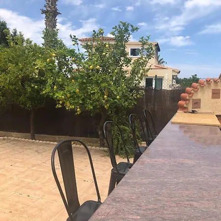 - 3 Bedroom - Sleeps 8 - R130 * Turre