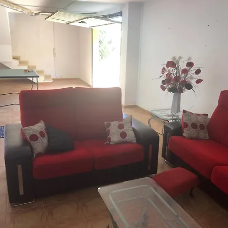 - 3 Bedroom - Sleeps 8 - R130