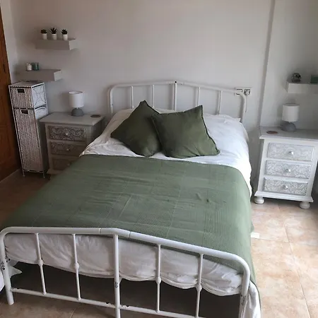 - 3 Bedroom - Sleeps 8 - R130 * Turre